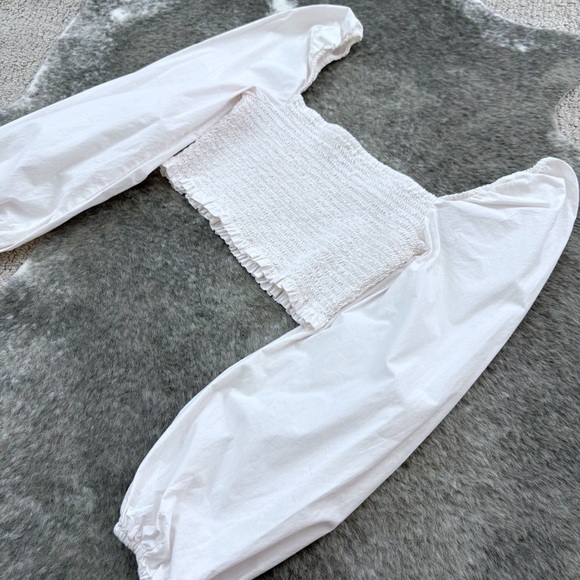 Aritzia Wilfred Inaya Smocked Blouse - Picture 4 of 9